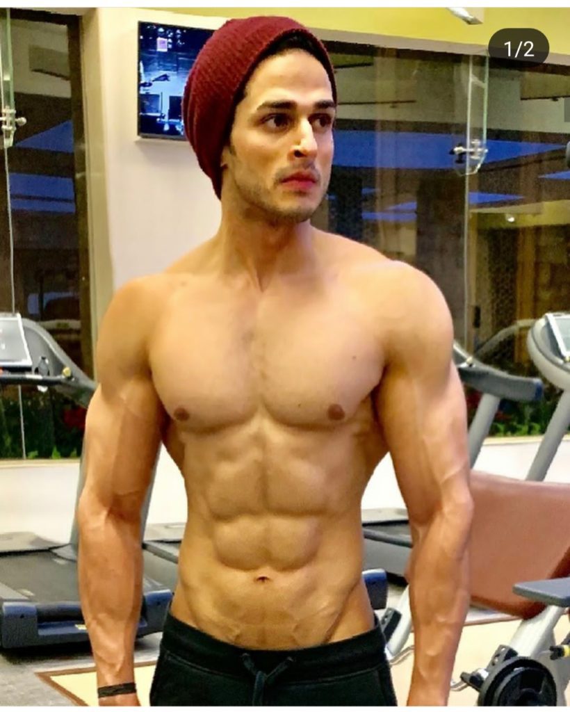 Priyank Sharma's Biography, Age, Wiki, Girlfriend, Photos and More