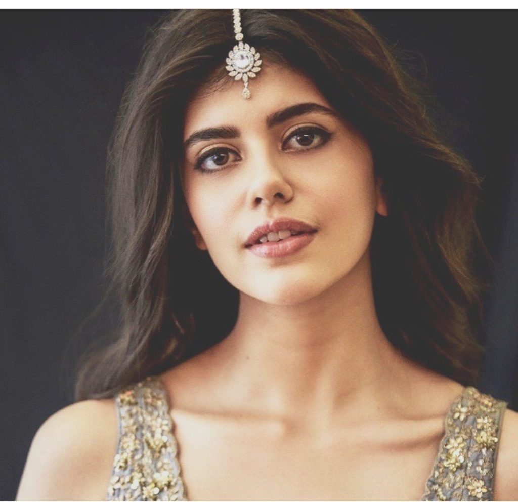 Sanjana Sanghi 