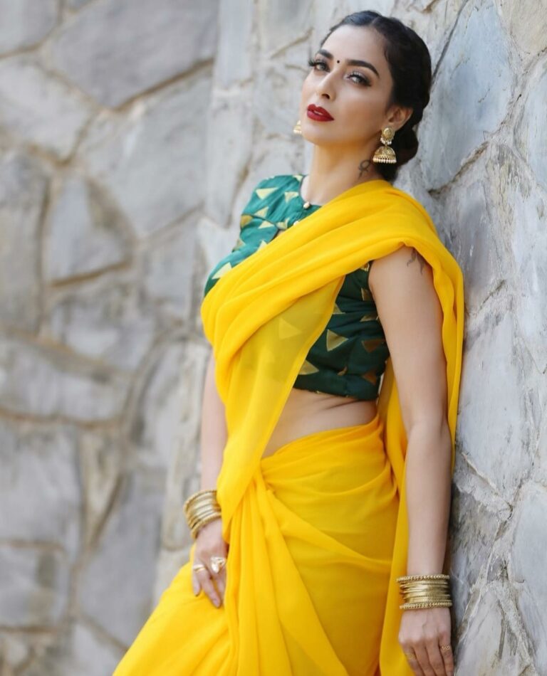 Tia Atharwaa Biography, Age, Wiki, Height, Bio, Birthday, info, details