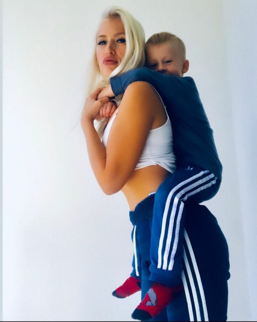 Nikoli with her child