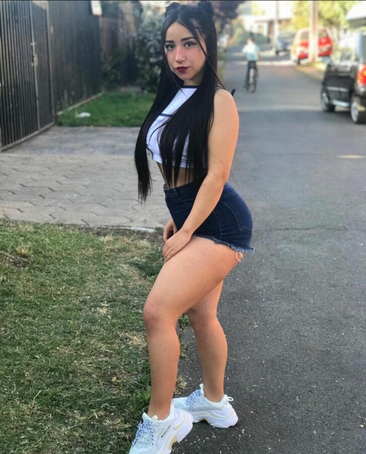 Veleria Belen Bio