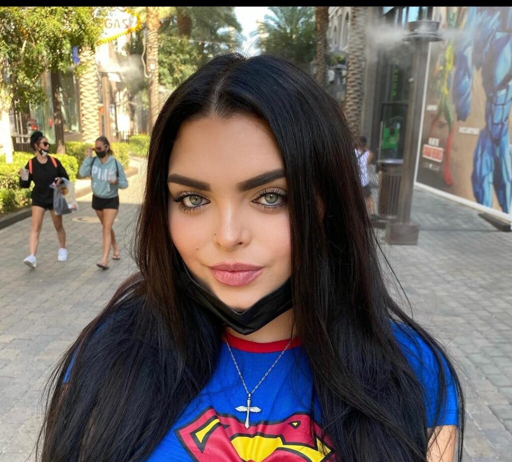Keep Kaylee Bio, Wiki, Age, Height, Biography, boyfriend, Instagram