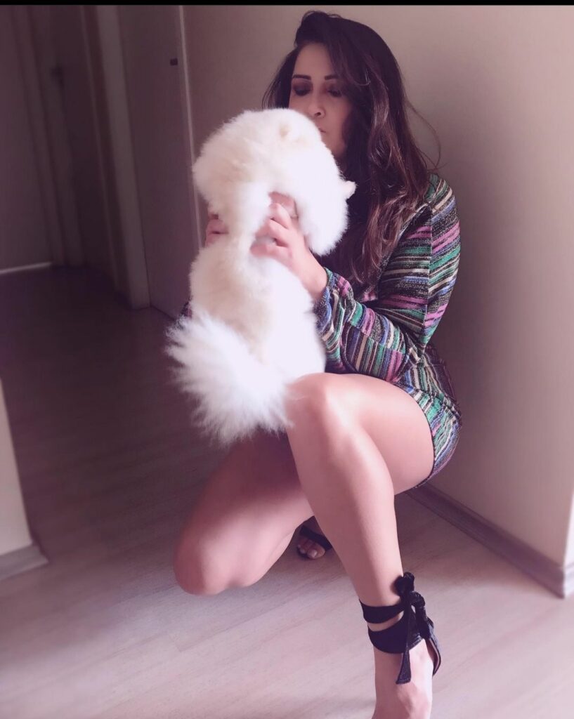 Alves with her dog